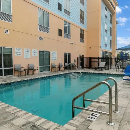 Holiday Inn Express & Suites NOKOMIS - SARASOTA SOUTH by IHG