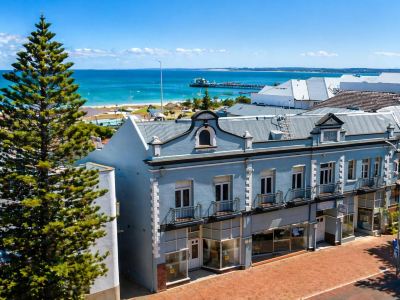 Geraldton Shoreline Lodge