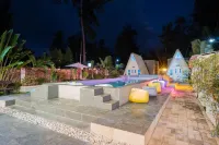 Costas De Liwa Bar & Beach Resort - parking