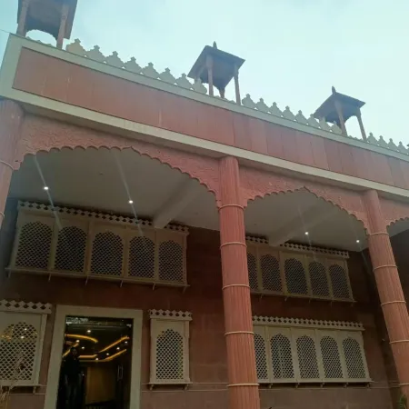 Hotel Rajwada Palace