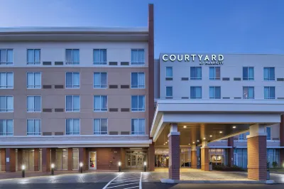 Courtyard St. Louis Brentwood Hotels in Clayton