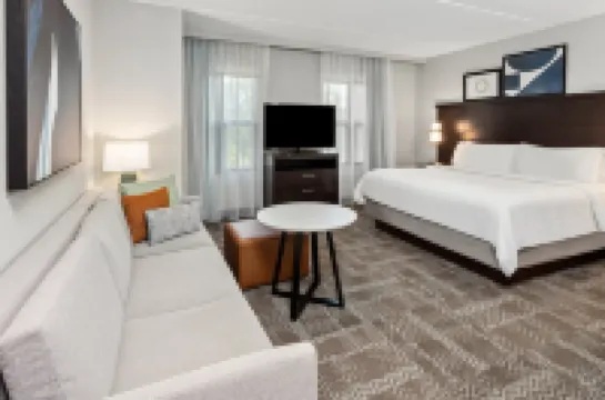 Staybridge Suites ALBANY WOLF RD-COLONIE CENTER by IHG Hoteles en Colonie