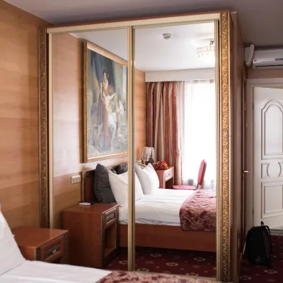 Hotel Cristal 다윈 박물관 주변 호텔