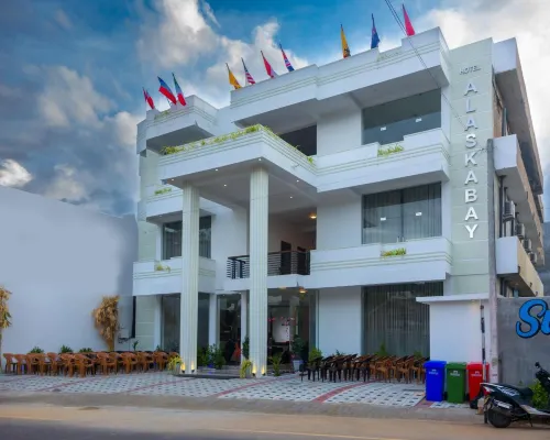 Hotel Alaskabay Arugambay Hotels in Arugam