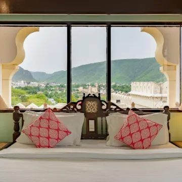 Gulaab Niwaas Palace