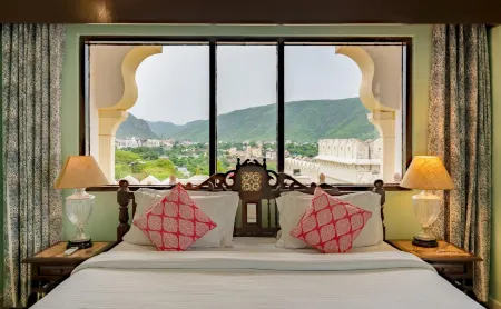 Gulaab Niwaas Palace