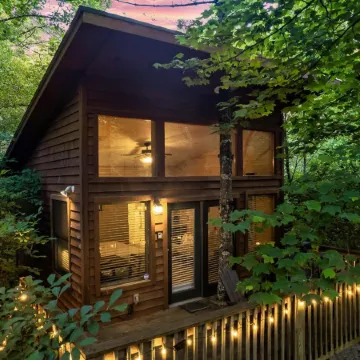 Rivers Edge Treehouses