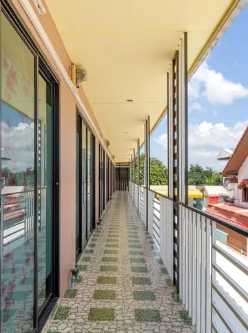 รูปภาพของบราวน์ โฮม สัตหีบ 19