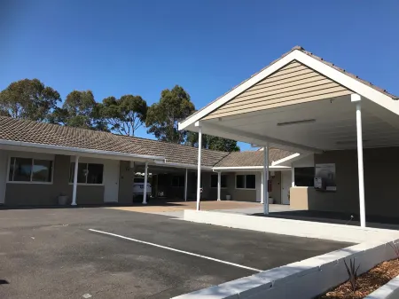 Ulladulla Motel Отели в г. Улладалла
