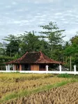 VILLACANTIK Yogyakarta TripleBed for 6 Persons