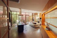 Sticky Rice Villas - parking