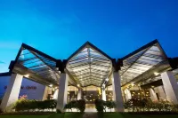 Novotel Manado Golf Resort & Convention Center Hotels in Mapanget
