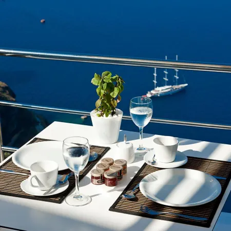 Cosmopolitan Suites - Small Luxury Hotels of the World