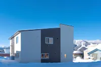 FuranoSky - White - Condos