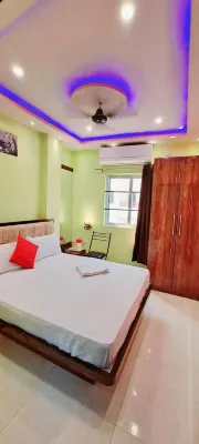 Hotel Ananya Inn Hotels near Bharat Kala Bhavan Museum