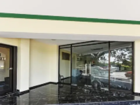 TH HOTEL 馬口酒店