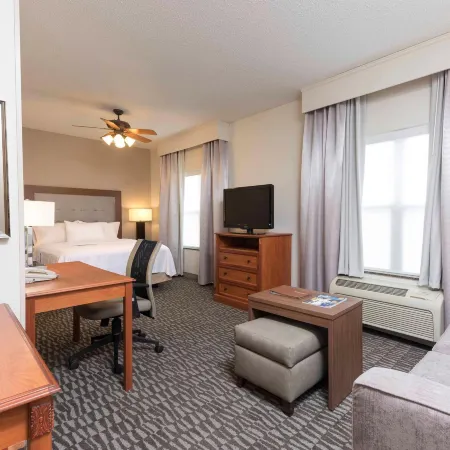 Homewood Suites by Hilton Indianapolis-Airport/Plainfield
