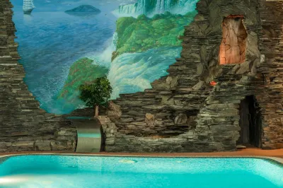 Grand Hall Hotel Ural State Forestry University 주변 호텔