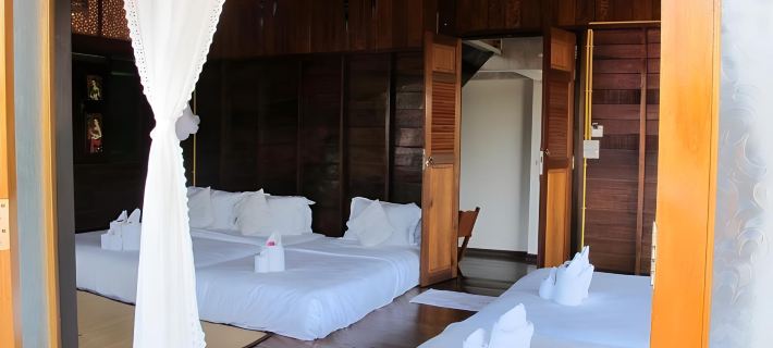 แอท คาซา เกสต์เฮาส์ อัมพวา โรงแรมในอัมพวา