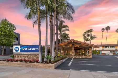 Best Western Plus Inn of Ventura Отели рядом с достопримечательностью «Эмма Вуд Стейт Бич»