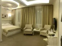 Invite Hotel Andropova 鄰近Kantemirovskaya地鐵站的酒店