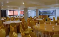 Votel Hotel De'Pratnya Kediri Hotels in Ngasem
