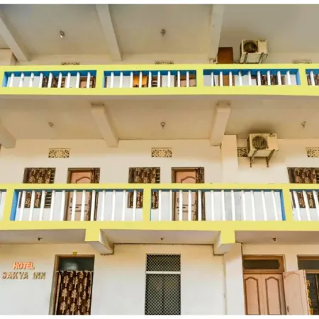 Goroomgo Hotel Sakya Inn Puri