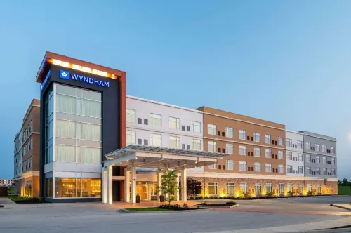 Wyndham Westfield Hotels in Westfield Washington Township