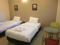 Surintara Resort Hotel a Distretto di Mueang Surin