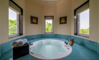 Umaid Palace - Luxury Resort Near Jaipur Close to Bhangarh & Chand Baori Stepwell Abhaneri