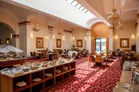 Hotel Del Mar & Conference Center - breakfast