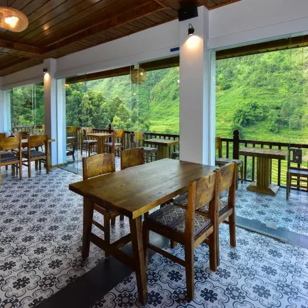 MAISON DE LAO CHAI