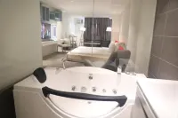 City Park Hotel Residences