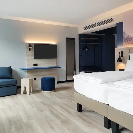 Holiday Inn - the niu, QUAY HAMBURG HARBURG by IHG Отели рядом с достопримечательностью «Харбург»