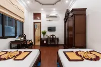 Hanoi Little Town Hotel - bars