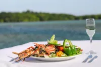 Koro Sun Resort & Rainforest Spa - 4-Star