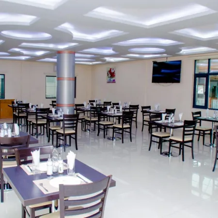Hotel Platinum