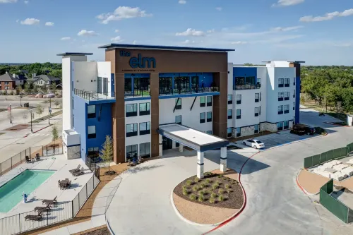 The Elm, a Ramada by Wyndham Отели в г. Дентон