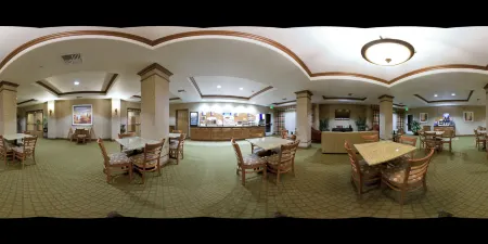 Holiday Inn Express & Suites Tehachapi Hwy 58/Mill ST.