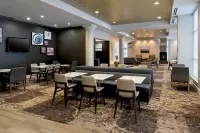 Residence Inn Fairfax City - parking