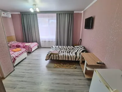 Крылов Отели рядом с достопримечательностью «Скала Петушок»