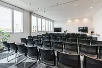 Holiday Inn Express And Suites Reims Rives De Vesle Hotels in Tinqueux