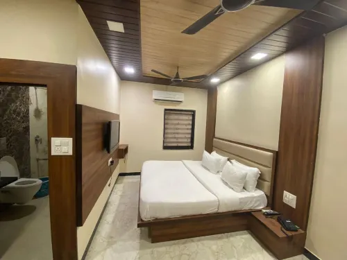 Hotel Samrat Ajmer - 駐車場