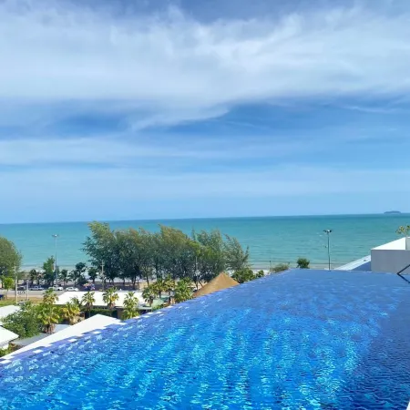 GrandBlue Holiday Rental