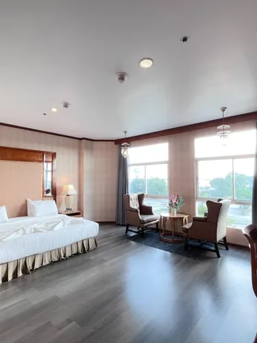 รูปภาพของโรงแรม เลิศธานี จังหวัดสุพรรณบุรี