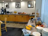 Ventura Inn & Suites Hamilton - Frühstück