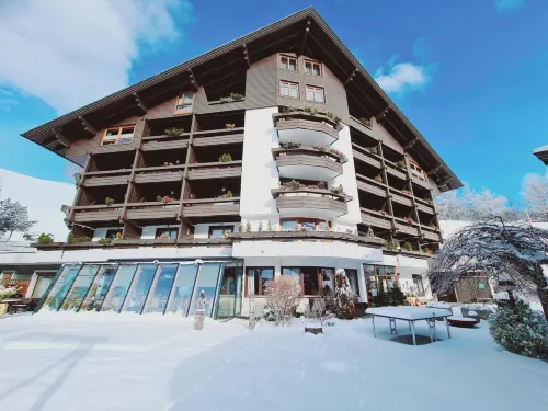 Alpenlandhof Hotels in Dobriach