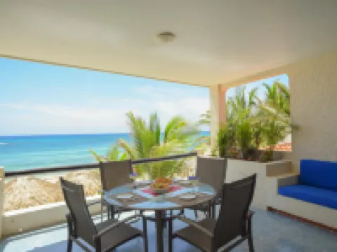 Aquatech Villas DeRosa Resort Hotels in Akumal