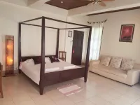 Villa Thakhek
