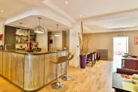 Hôtel Provençal - Baarit